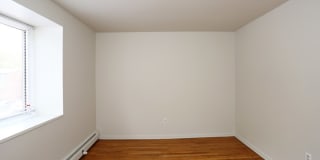 Oakland Gardens Apartments Gallery 13