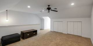 Beautiful 3 Bedroom Bridgeport Townhome! Gallery 29