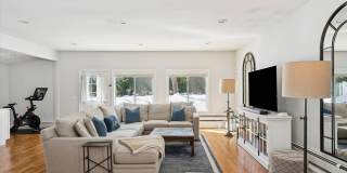 4 STUART CT Gallery 10
