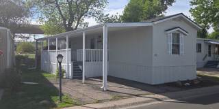 Charming 2 Bedroom Home in Prime Littleton Location Gallery 1