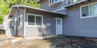 Available Now!  Attached 1-bedroom, 1-bath cottage in Pacific Palisades in Pearl City Gallery 3