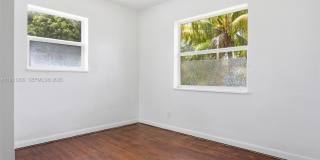 2280 SW 43rd Ave Gallery 16