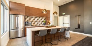 Axio 8400 Gallery 17