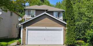 Beautiful CK School District Home Backing to Greenbelt – Pets Negotiable! Gallery 1