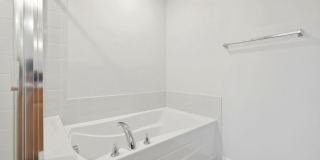 43487 TOWN GATE Square Gallery 46
