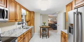 1522 POWELLS TAVERN Place Gallery 14