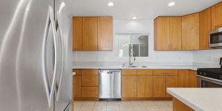 Top-Floor 3BR in Duplex Near BART | Vaulted Ceilings | In-Unit Laundry | Garage Parking Top-Floor 3BR in Duplex Near BART | Vaulted Ceilings | In-Unit Laundry | Garage Parking Gallery 10