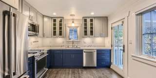 Beautiful Remodeled House with Fenced Yard in Maple Leaf Gallery 20