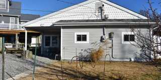 1029 Radio Road Gallery 1