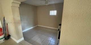 1810 SW 64th Ter Gallery 7