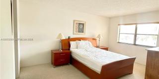 240 Lakeview Dr Gallery 5