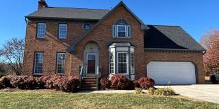 3 Bedroom Home With Large Bonus Room Convenient to US 421 Gallery 1