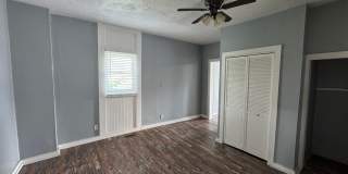 Fountain Square 2 Bed 1 Bath with large backyard. Gallery 8