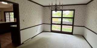 Large 5BR/3.5 Bath in Elm Heights. Available Now! Gallery 37