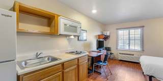 Cleveland - Mentor Gallery 13