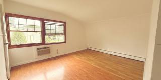 8 College Drive Gallery 10
