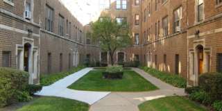 4247 North Hermitage Gallery 1