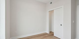 720 Thompson Street Gallery 34
