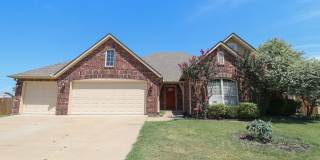 Spacious 4 bedroom 3 bathroom home In Sand Springs Gallery 1