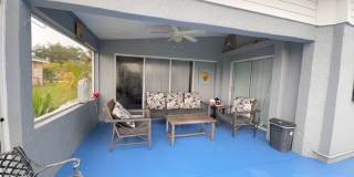 Canal Home 3 Bed 2 Bath Gallery 9