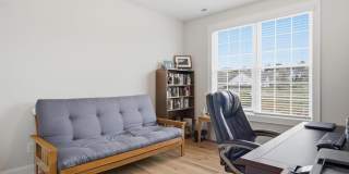 Blacksburg, 3 BR / 2.5 BA Available Sept 1st Gallery 12