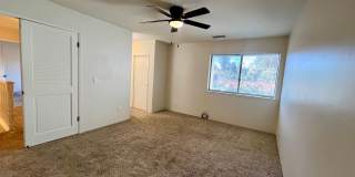 Great Townhome in the Pocket area close to everything! Gallery 14