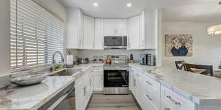 4901 E Kelton Lane Gallery 6