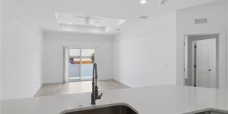 723 Ivan Avenue S Gallery 14