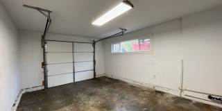 Charming 2 Bed 1 Ba House in Gladstone - Garage, Washer and Dryer, Landscaping Including! Gallery 22