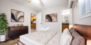 220 West Alabama Apartments Gallery 6