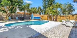 6892 GULF WINDS Drive Gallery 40
