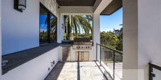 Elevated Living in Newport Heights Gallery 25