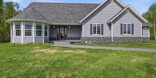 Beautiful Custom Home ** MOVE IN SPECIAL 1/2 OFF FIRST MONTH'S RENT** Gallery 1