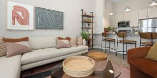 1001 Tyvola Gallery 10