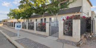 2 Bedroom 1 Bathroom -ALL Brand New Appliances! Gallery 3