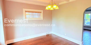 2047 Seward Avenue Gallery 10