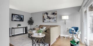 Verona at Silver Hill Gallery 18