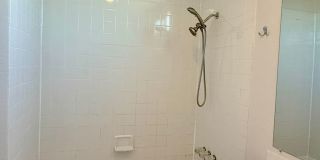 6063 Pineland Avenue Gallery 10