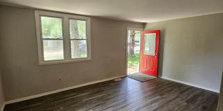 2 bed house with a garage Gallery 7