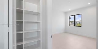 5718 Ashwood Cir W Gallery 91