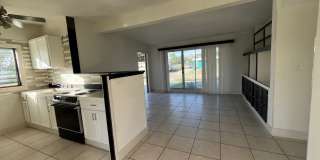 ** Annual ** 2 Bed / 1 Bath Single Family Home ** Conveniently Located ** $1,350 Gallery 6
