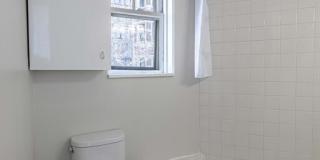 993 Memorial Dr Gallery 22