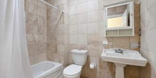 366-5 7th St # 2 Gallery 4