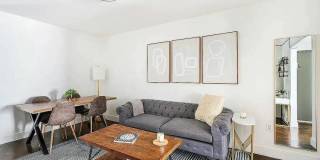 359 West 39th Street Gallery 4