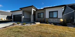 Gorgeous 4 bed 3 bath + Office home located on the 12th Tee of the TPC golf Course! Gallery 41
