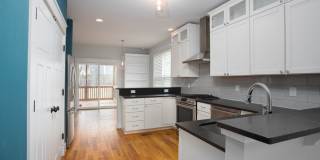 Downtown Durham Oasis! - Three Bedroom Home With Truly Unique Entire Top Floor Primary Suite Gallery 4
