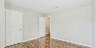 UNCG Area – Chancellors Court Townhomes. Walk to Campus and just minutes to Downtown! Gallery 32