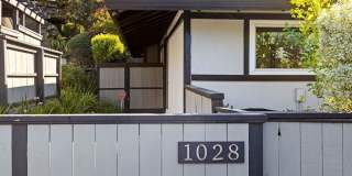 Stylish Condo in Desirable Alta Heights Neighborhood Gallery 43