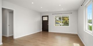 Upgraded Oceanside 3 Bedroom, Available Now! Small Pet OK! Gallery 6