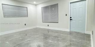 1270 NE 207th Ter Gallery 7